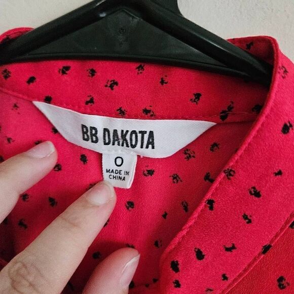 BB Dakota Abstract Polka Dot Romper - Picture 7 of 9